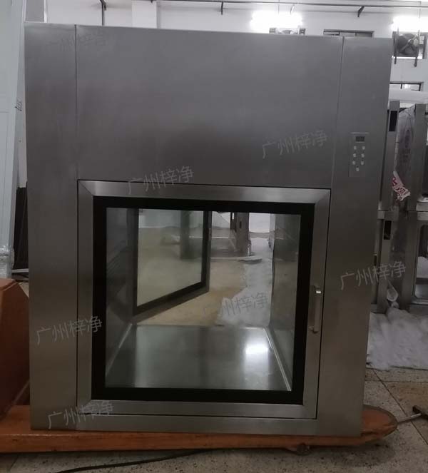 全不锈钢传递窗 全不锈钢传递窗为砂光或镜光不锈钢,内胆为不锈钢